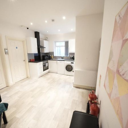 Grand Airport Ensuites Harmondsworth Exteriér fotografie