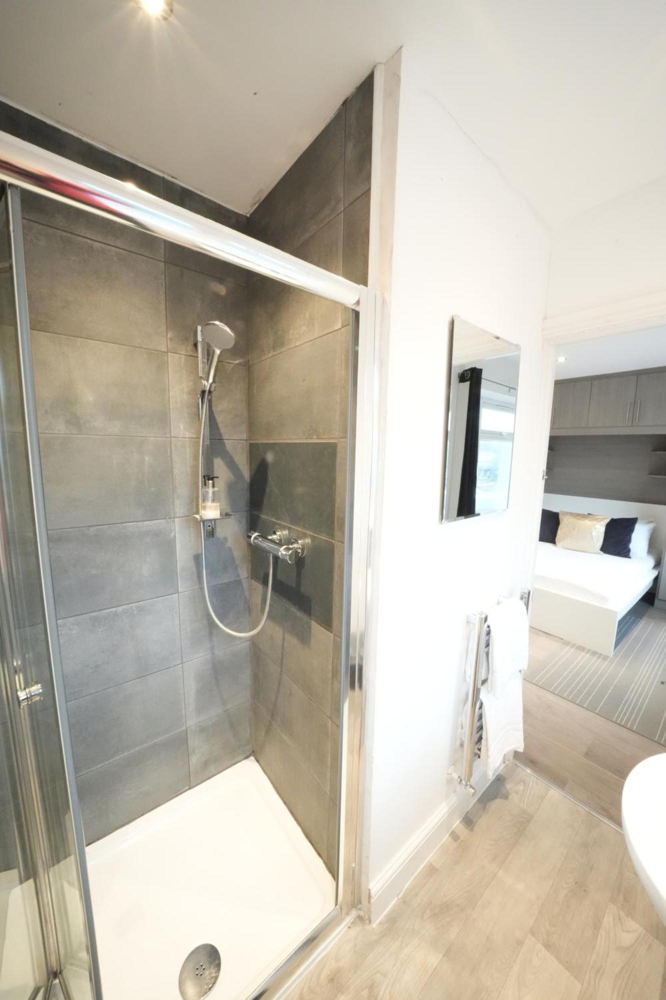 Grand Airport Ensuites Harmondsworth Exteriér fotografie