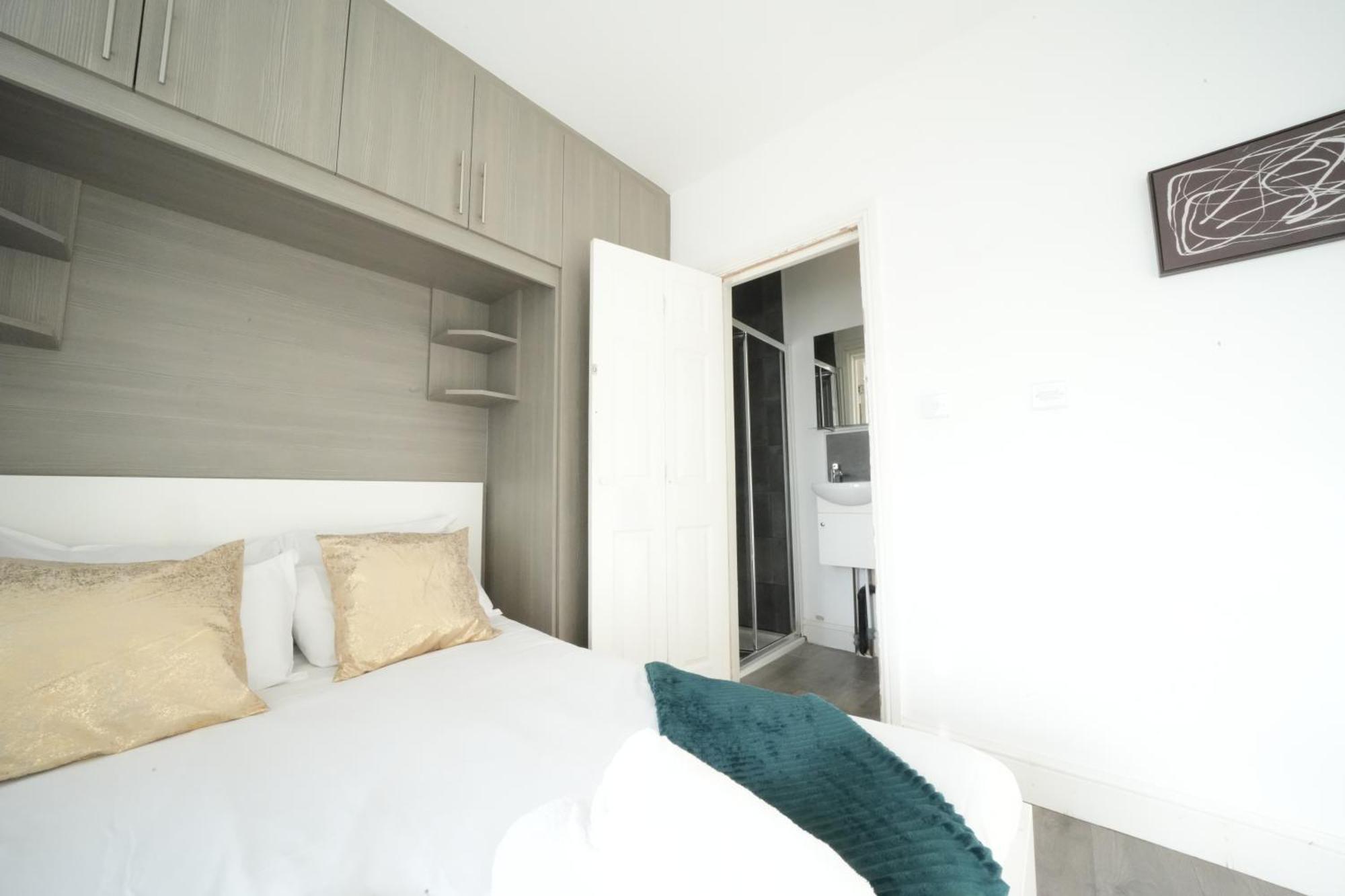 Grand Airport Ensuites Harmondsworth Exteriér fotografie