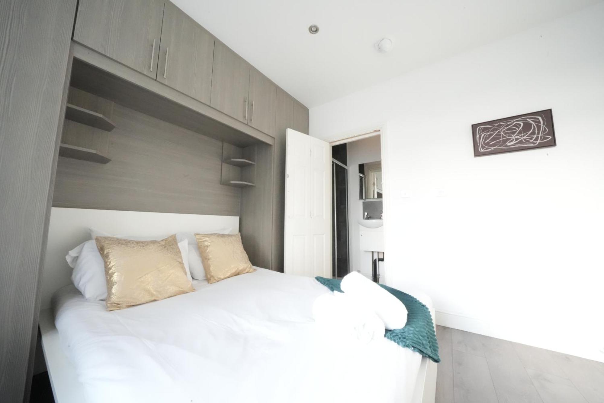 Grand Airport Ensuites Harmondsworth Exteriér fotografie